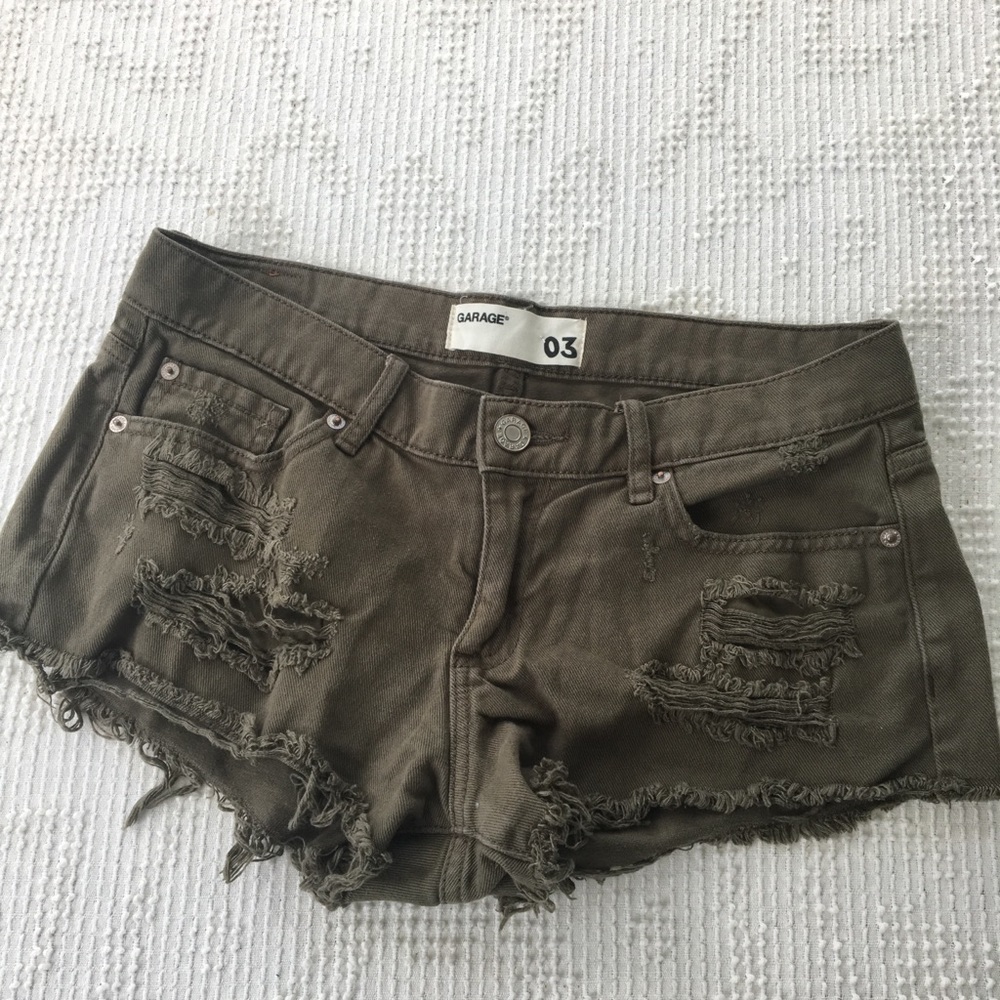 Garage army green flirty festival shorts size 3